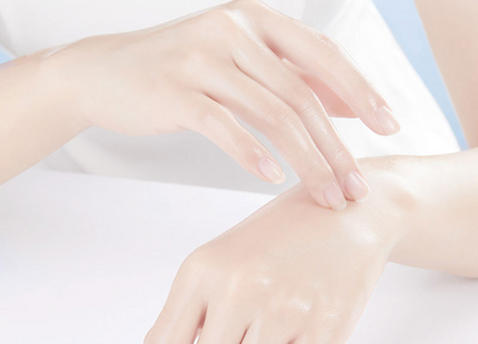 Moisturizing And Hydrating Hand Care Skin Care