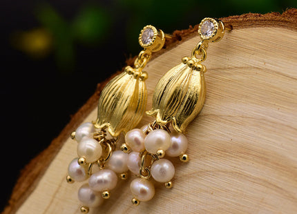 White Stud Earrings With Natural-shaped Pearls
