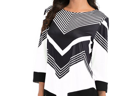 Blouse with irregular hem
