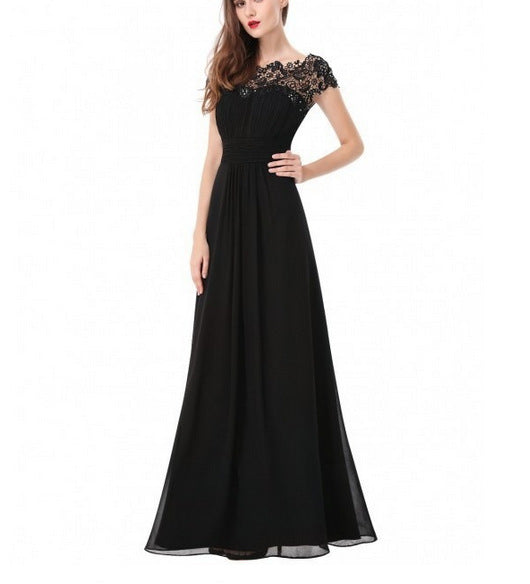Elegante vestido de encaje de manga corta