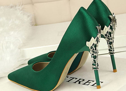 Female host bridesmaid stiletto pointed wedding shoes