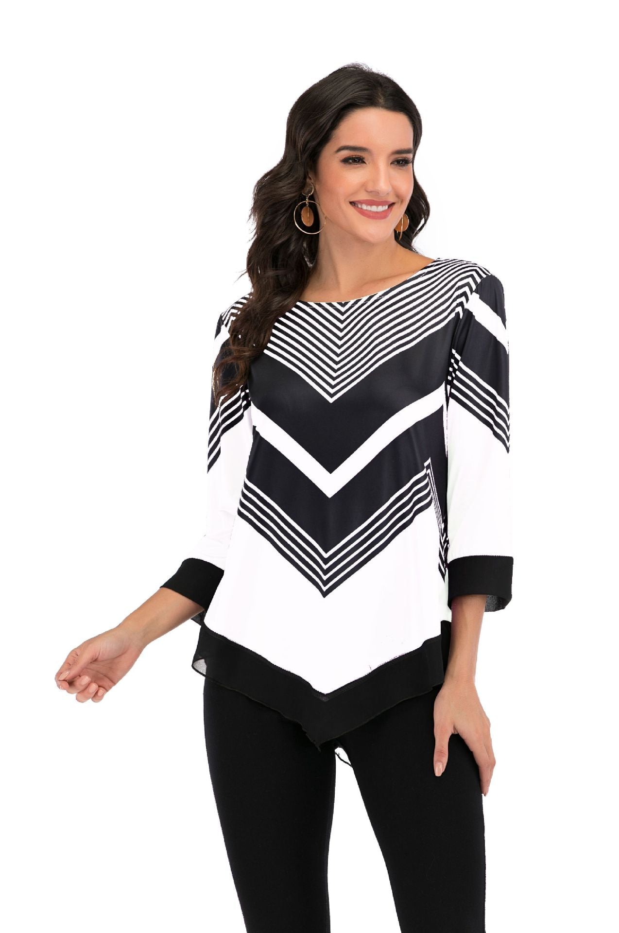 Blusa con bajo irregular