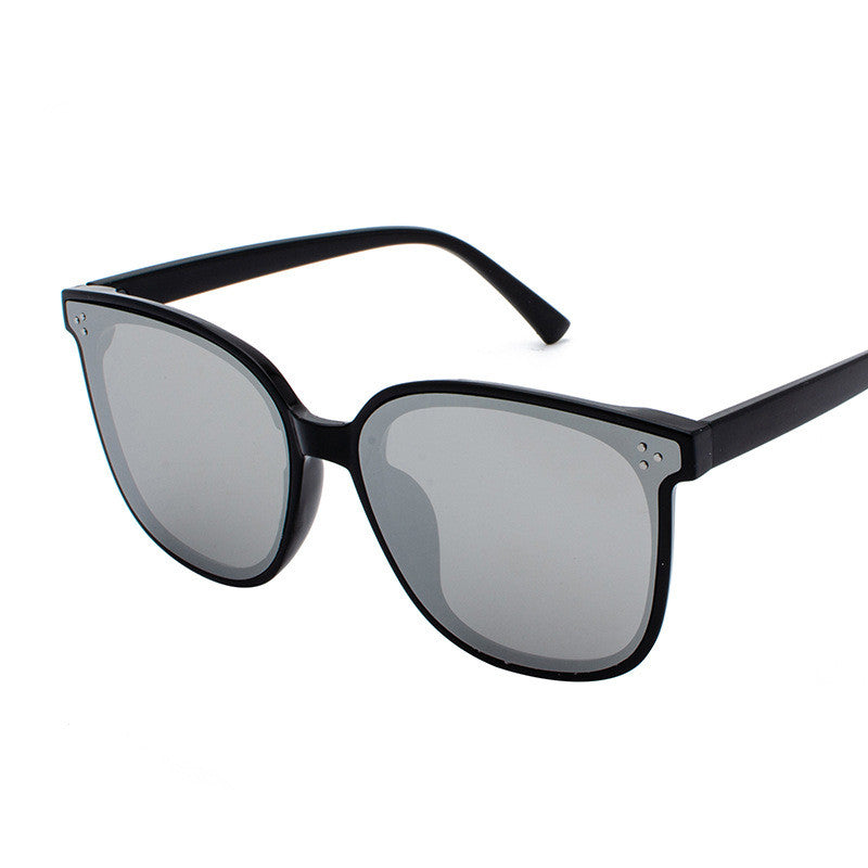 GM New Sunglasses Female Classic Black Net Red