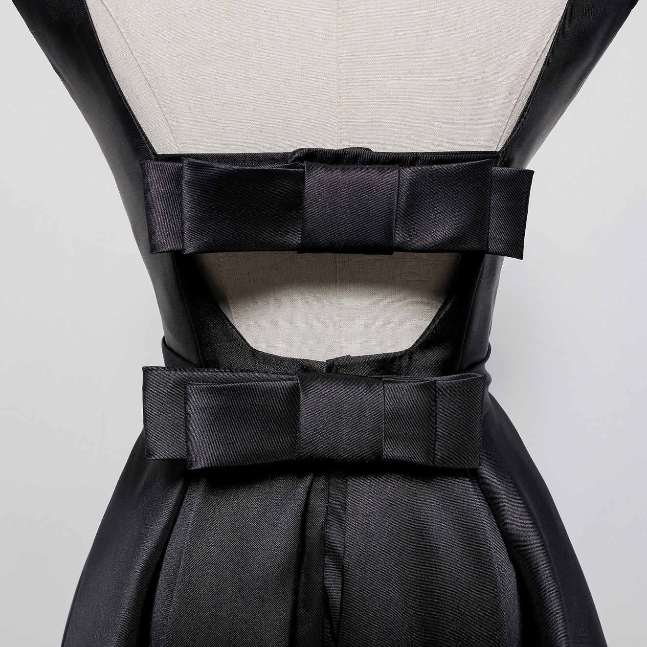 Hepburn Style Elegant Backless Dress